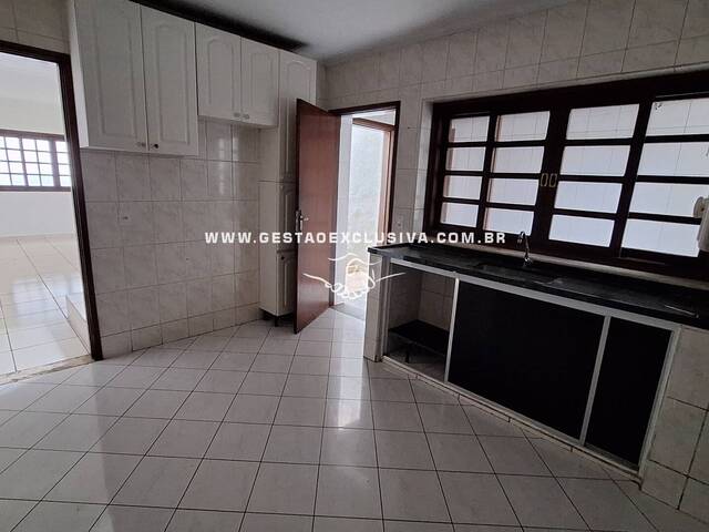 Casa para Venda em Itatiba - 3