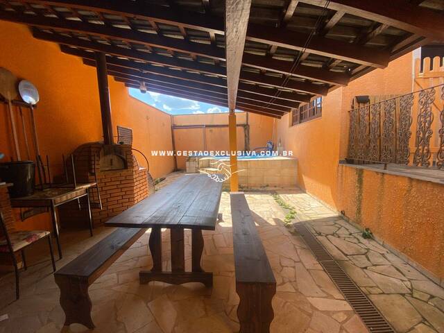#239 - Casa para Venda em Itatiba - SP